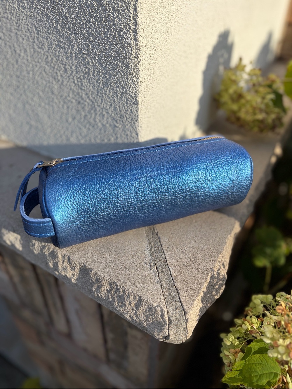 NWOT Portland Leather Goods Sushi Roll Pouch in Comet Blue